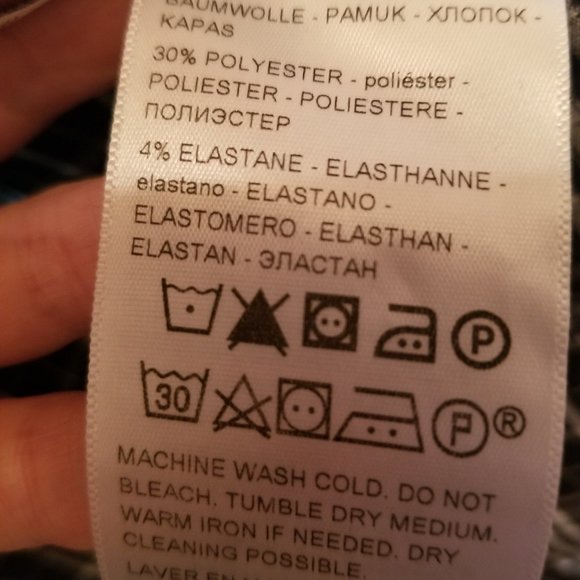 Size SM - Dockers Classic Fit Men's Plaid Button-Down Shirt - Picture 3 of 5